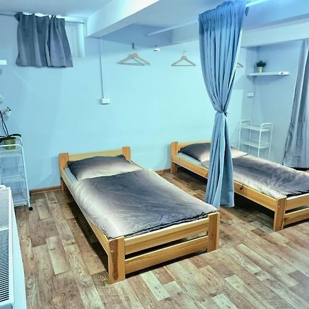 Simple Apartment Near Hockey & Football Arena Bratislava Eksteriør bilde