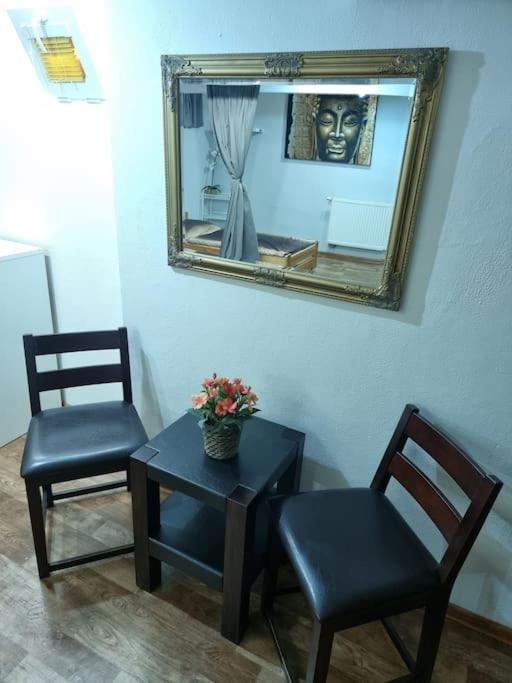 Simple Apartment Near Hockey & Football Arena Bratislava Eksteriør bilde